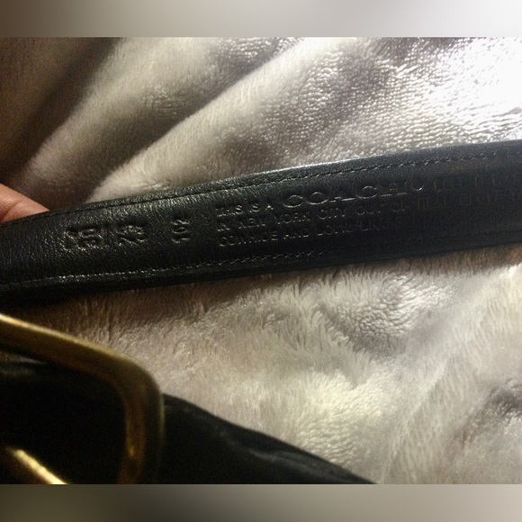 VINTAGE COACH BRASS AND GLOOVE LEATHER BELT. main image 4